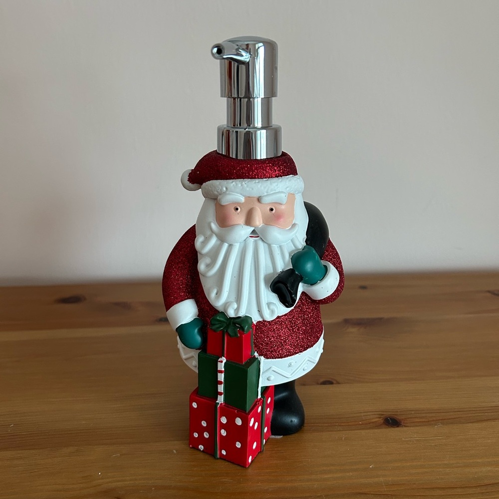 Santa 🎅 Soap Dispenser